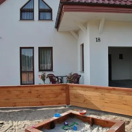 Wiktoria-Bialy Domek Jastrzębia Góra Exterior foto